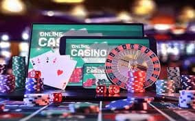 Tampilan game slot online Sabungtoto dengan fitur free spin dan bonus round yang menarik